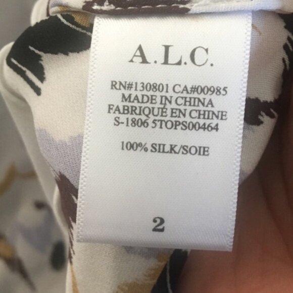 A  L  C Tessa 100 Silk Button Down Blouse Size 2 - Picture 7 of 9